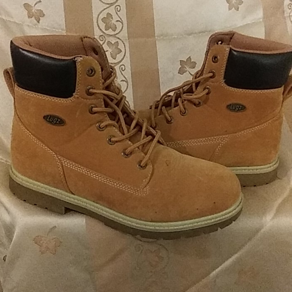 size 12 lugz suede gold boots